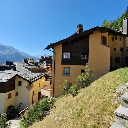 Chesa Bellaval, Haus Leivra 5½-zimmerwohnung Appartamento