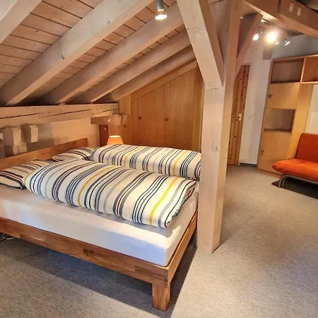 Chesa Bellaval, Haus Leivra 5½-zimmerwohnung Lägenhet Silvaplana