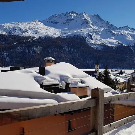 Chesa Bellaval, Haus Leivra 5½-zimmerwohnung Lejlighed *