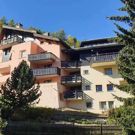 شقة Chesa Bellaval, Haus Leivra 5½-zimmerwohnung سيلفابلانا