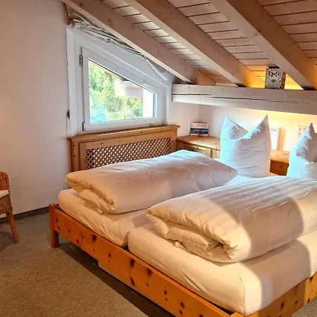 Chesa Bellaval, Haus Leivra 5½-zimmerwohnung شقة سيلفابلانا