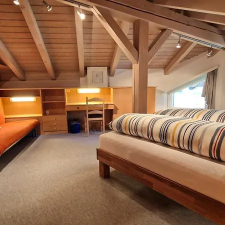 Chesa Bellaval, Haus Leivra 5½-zimmerwohnung شقة سيلفابلانا